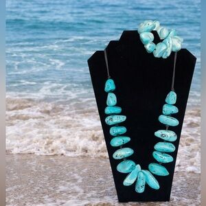 Fun teal faux turquoise necklace and bracelet set